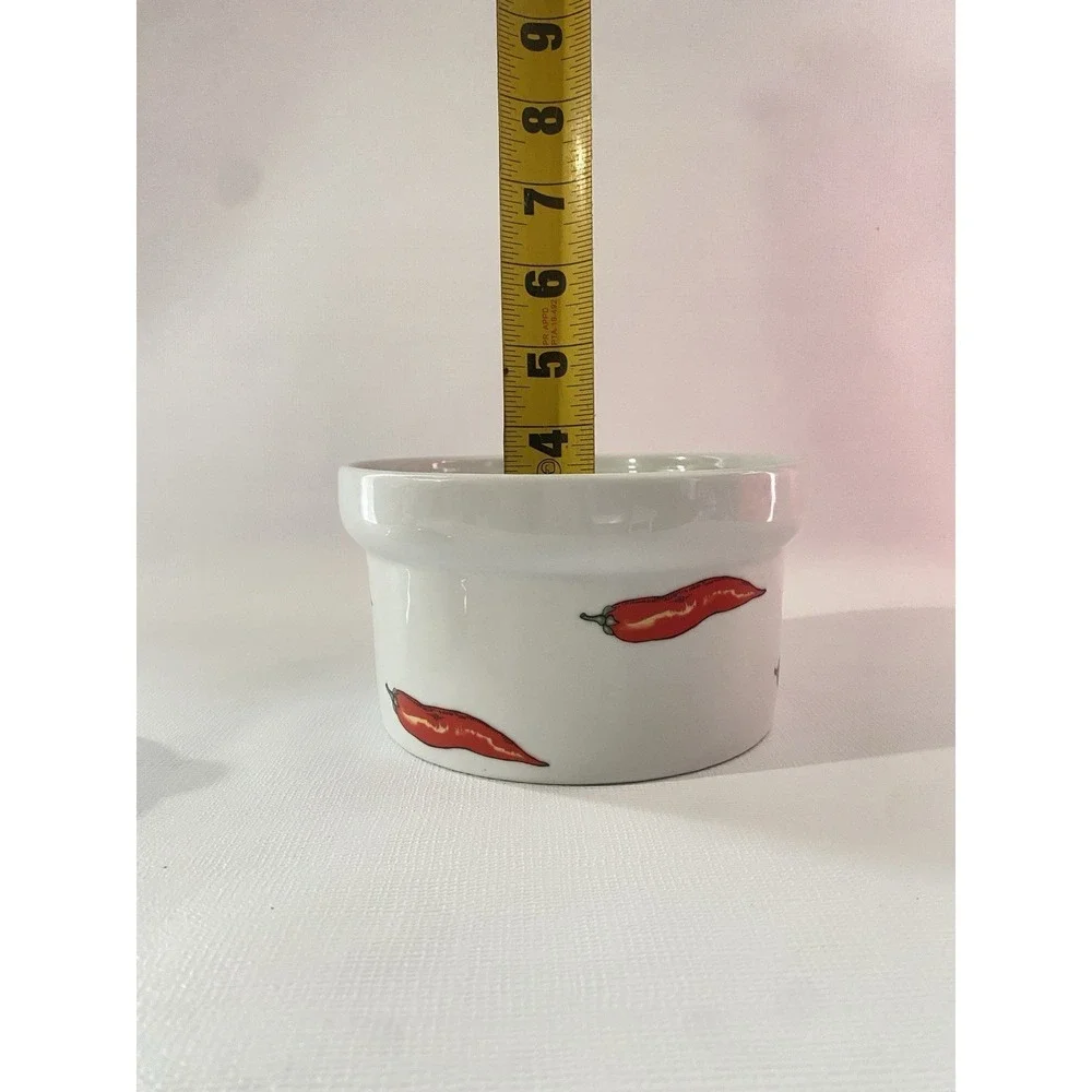 CORDON BLEU 1995 RED CHILI PEPPERS CASSEROLE DISH WITH LID 1 QUART OVEN SAFE